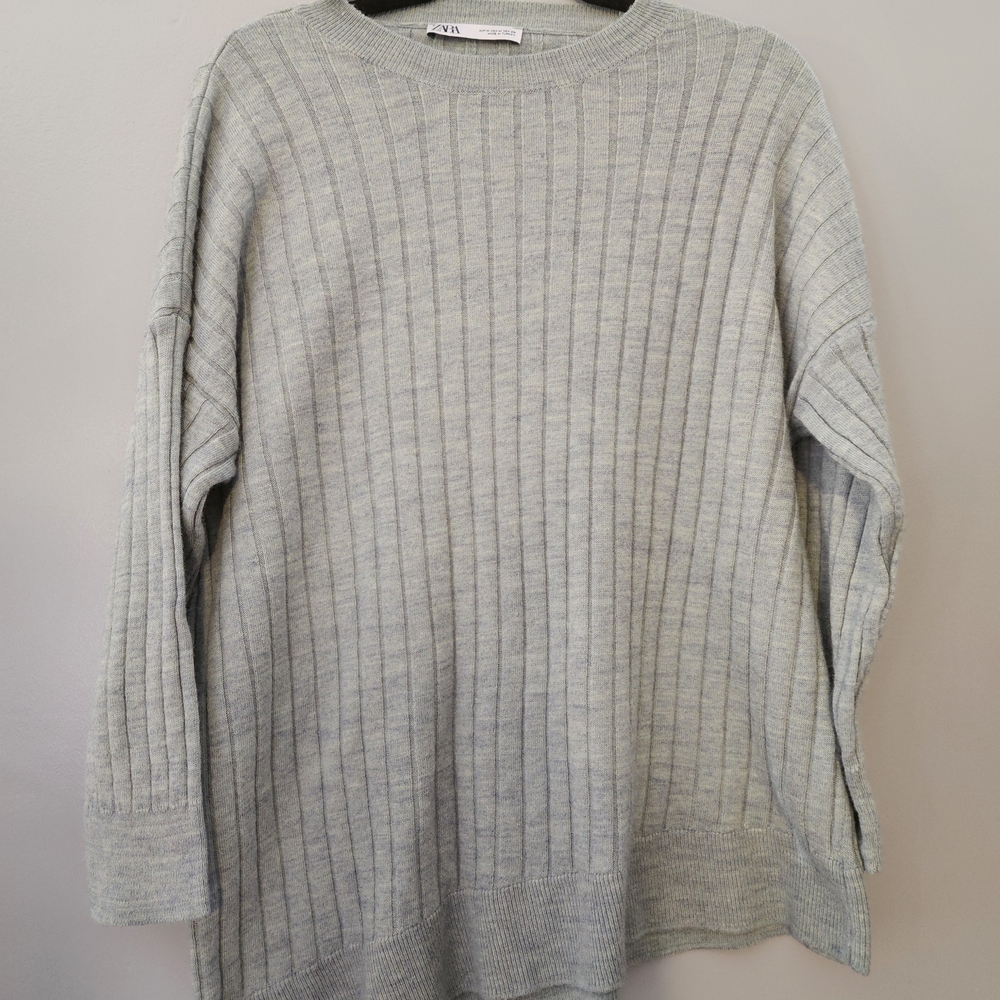 Gray Ribbed Knit Sweater